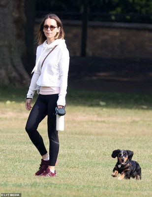 Emilia Clarke pic #1264972