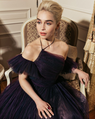 Emilia Clarke pic #1072490
