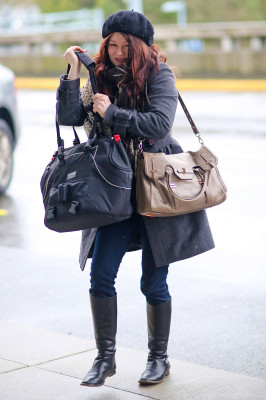 Emilie De Ravin pic #783762