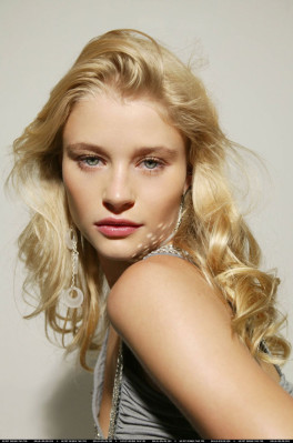 Emilie De Ravin pic #118700