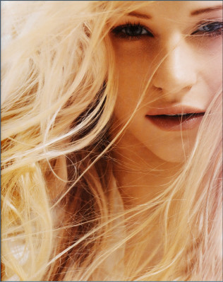 Emilie De Ravin pic #104529