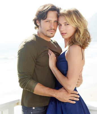 Emily VanCamp - TV Guide 10/03/2012