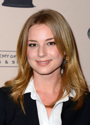Emily VanCamp - An Evening with &#039;Revenge&#039; in North Hollywood 03/04/2013