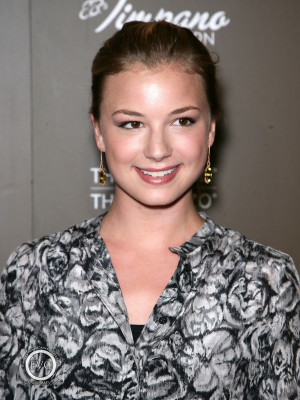 Emily VanCamp - Simon G Jewelry&#039;s Summer Soire 06/05/2010