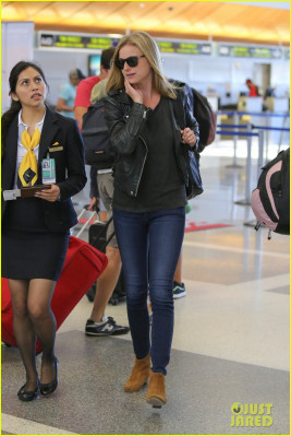 Emily VanCamp - LAX 08/06/2015