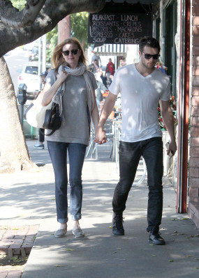 Emily VanCamp - Los Angeles 02/10/2014