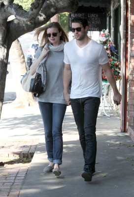 Emily VanCamp - Los Angeles 02/10/2014