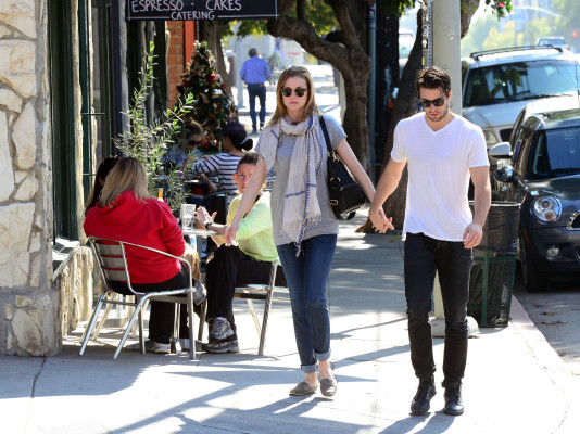 Emily VanCamp - Los Angeles 02/10/2014