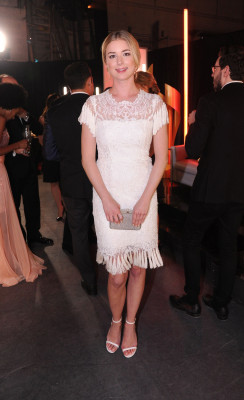 Emily VanCamp - Canadian Screen Awards in Toronto 03/13/2016