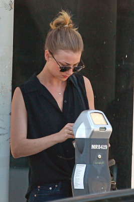 Emily VanCamp - Los Angeles 05/14/2013