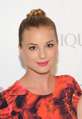 Emily VanCamp - Dramatically Different Party Hosted By Clinque 06/18/2013