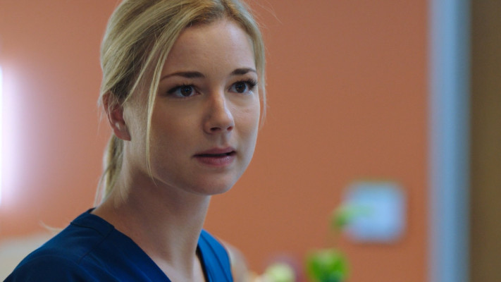 Emily VanCamp - The Resident (2018) 1x05 &#039;None the Wiser&#039;