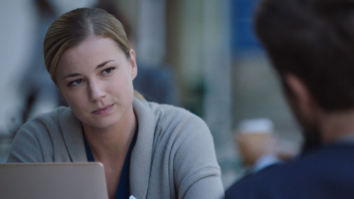 Emily VanCamp - The Resident (2018) 1x05 &#039;None the Wiser&#039;