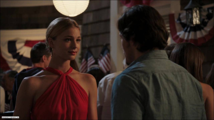 Emily VanCamp - Revenge (2011) 1x06 &#039;Intrigue&#039;