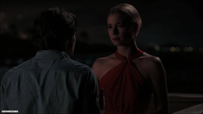 Emily VanCamp - Revenge (2011) 1x06 &#039;Intrigue&#039;