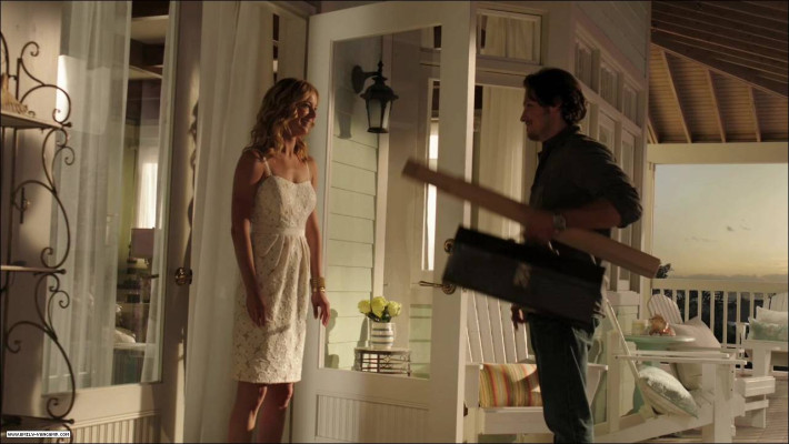 Emily VanCamp - Revenge (2011) 1x06 &#039;Intrigue&#039;