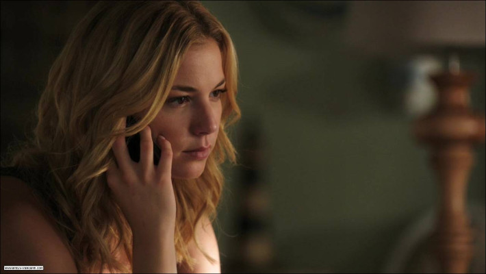 Emily VanCamp - Revenge (2011) 1x06 &#039;Intrigue&#039;