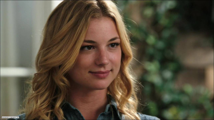 Emily VanCamp - Revenge (2011) 1x06 &#039;Intrigue&#039;