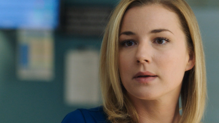 Emily VanCamp - The Resident (2018) 1x06 &#039;No Matter The Cost&#039;