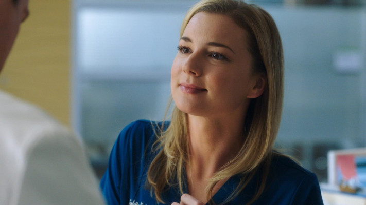 Emily VanCamp - The Resident (2018) 1x06 &#039;No Matter The Cost&#039;