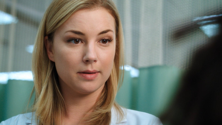 Emily VanCamp - The Resident (2018) 1x06 &#039;No Matter The Cost&#039;