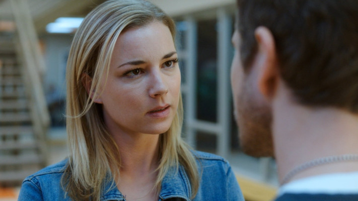 Emily VanCamp - The Resident (2018) 1x06 &#039;No Matter The Cost&#039;