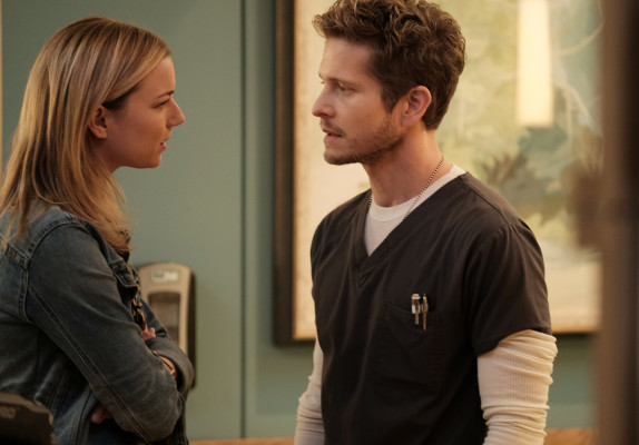 Emily VanCamp - The Resident (2018) 1x06 &#039;No Matter The Cost&#039;