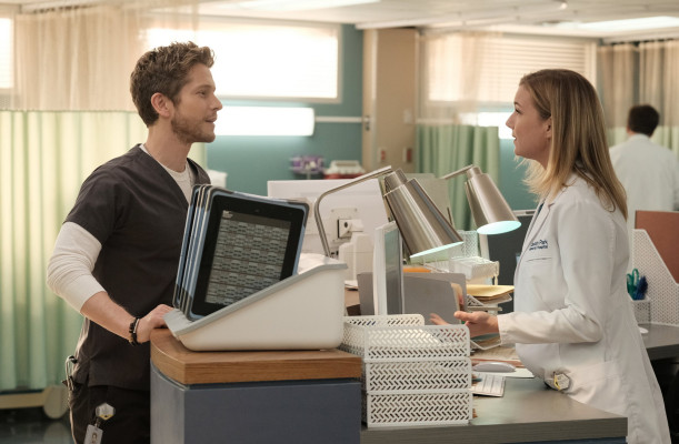 Emily VanCamp - The Resident (2018) 1x06 &#039;No Matter The Cost&#039;