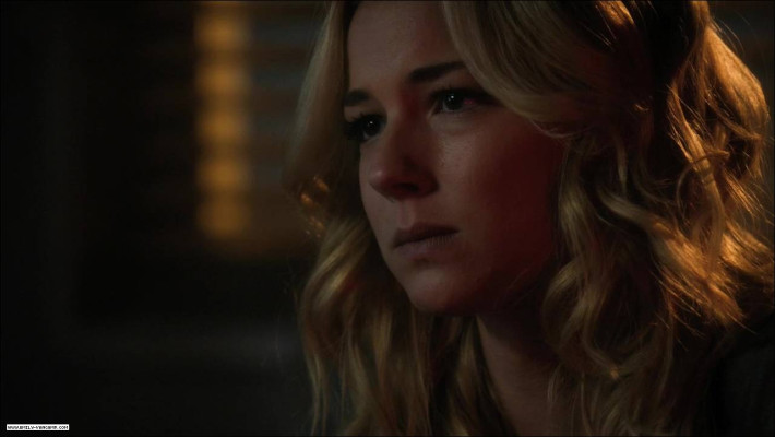 Emily VanCamp - Revenge (2012) 1x13 &#039;Commitment&#039;