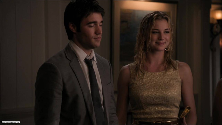 Emily VanCamp - Revenge (2012) 1x13 &#039;Commitment&#039;