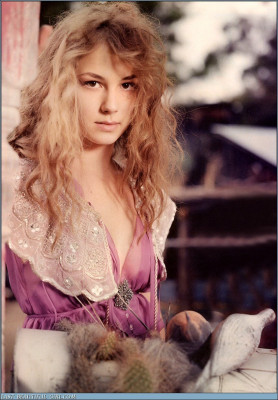 Emily VanCamp - Teen People (2004)