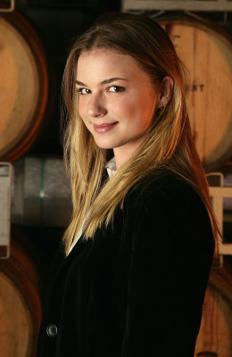 Emily VanCamp - Sonoma Valley Film Festival Portraits (2007)