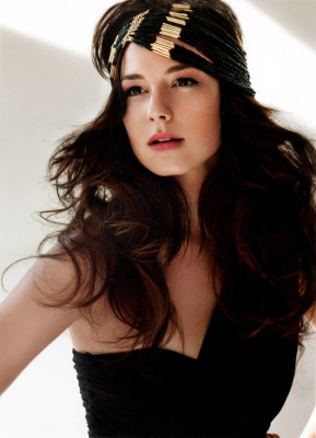 Emily VanCamp - The Beauty Book for Brain Cancer (2011)