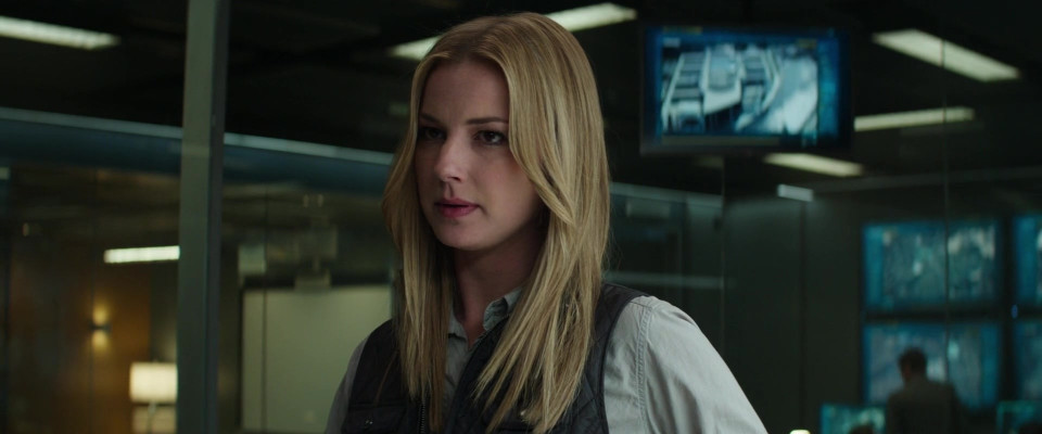 Emily VanCamp - Captain America: Civil War (2016)