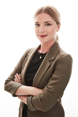 Emily VanCamp - TIFF Photoshoot (2016)