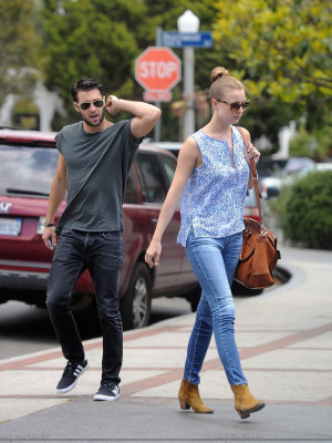 Emily VanCamp - Hollywood 05/21/2014