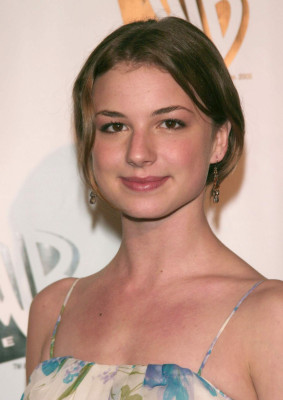 Emily VanCamp - The WB Television Network&#039;s All Star Party 01/22/2005