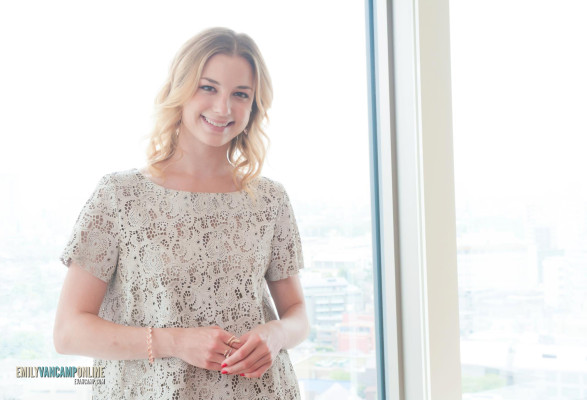 Emily VanCamp - Japan Portrait Session 04/26/2012