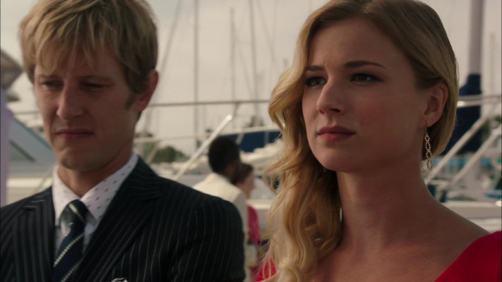 Emily VanCamp - Revenge (2012) 2x01 &#039;Destiny&#039;
