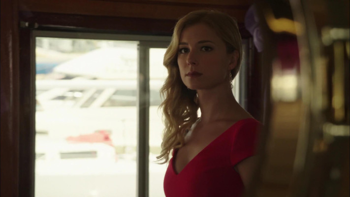 Emily VanCamp - Revenge (2012) 2x01 &#039;Destiny&#039;