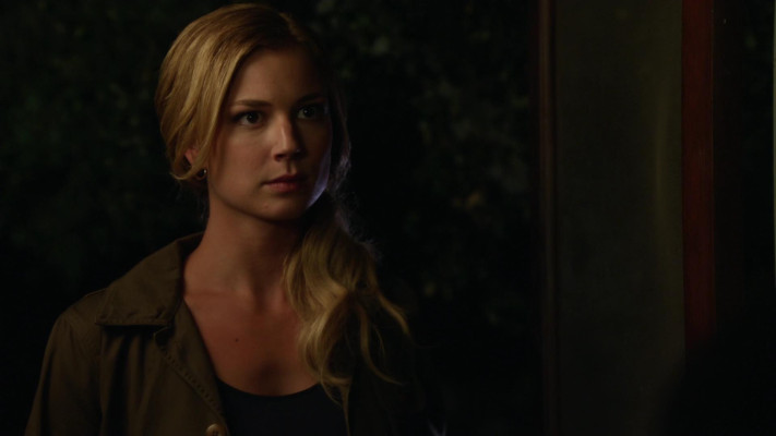 Emily VanCamp - Revenge (2012) 2x01 &#039;Destiny&#039;