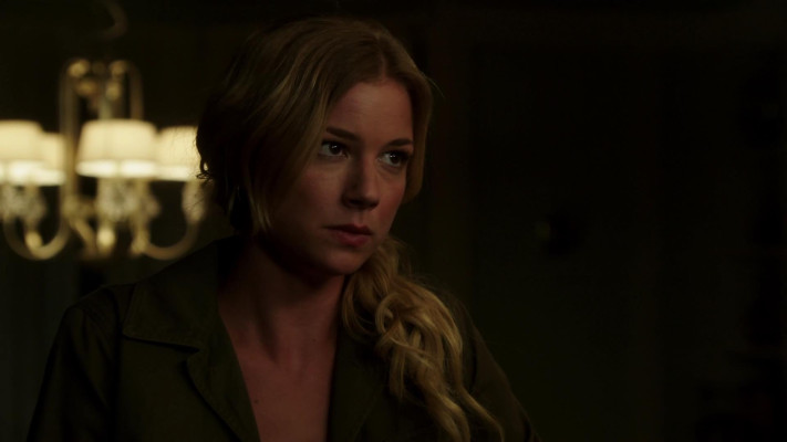 Emily VanCamp - Revenge (2012) 2x01 &#039;Destiny&#039;