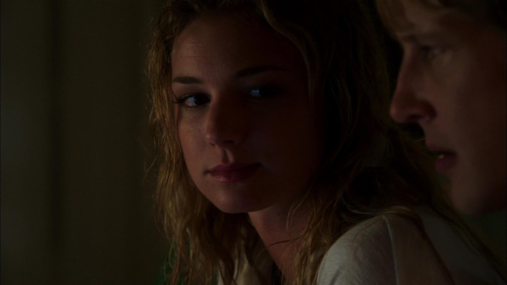 Emily VanCamp - Revenge (2012) 2x01 &#039;Destiny&#039;