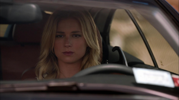 Emily VanCamp - Revenge (2012) 2x02 &#039;Resurrection&#039;