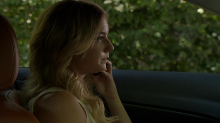 Emily VanCamp - Revenge (2012) 2x02 &#039;Resurrection&#039;