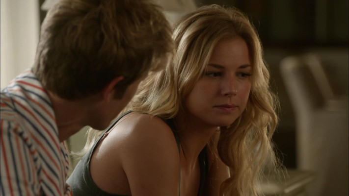 Emily VanCamp - Revenge (2012) 2x02 &#039;Resurrection&#039;