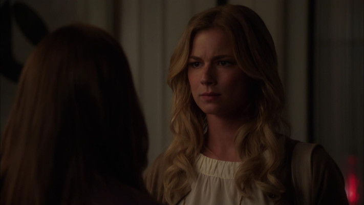 Emily VanCamp - Revenge (2012) 2x02 &#039;Resurrection&#039;