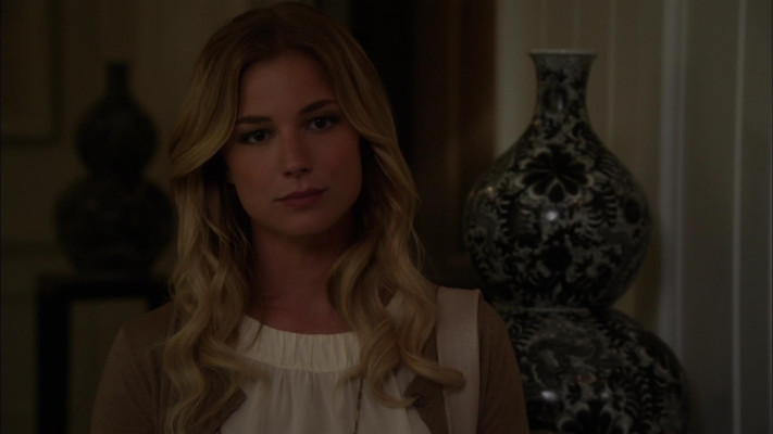 Emily VanCamp - Revenge (2012) 2x02 &#039;Resurrection&#039;