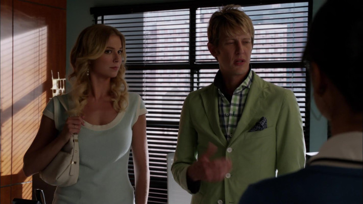 Emily VanCamp - Revenge (2012) 2x03 &#039;Confidence&#039;