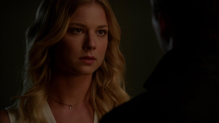 Emily VanCamp - Revenge (2012) 2x03 &#039;Confidence&#039;